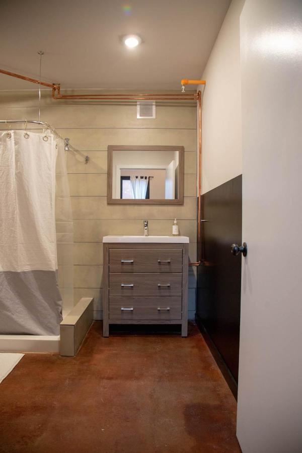 Eco Friendly Loft In Center City, Contactless Check In - Hive Room Philadelphia Exterior photo